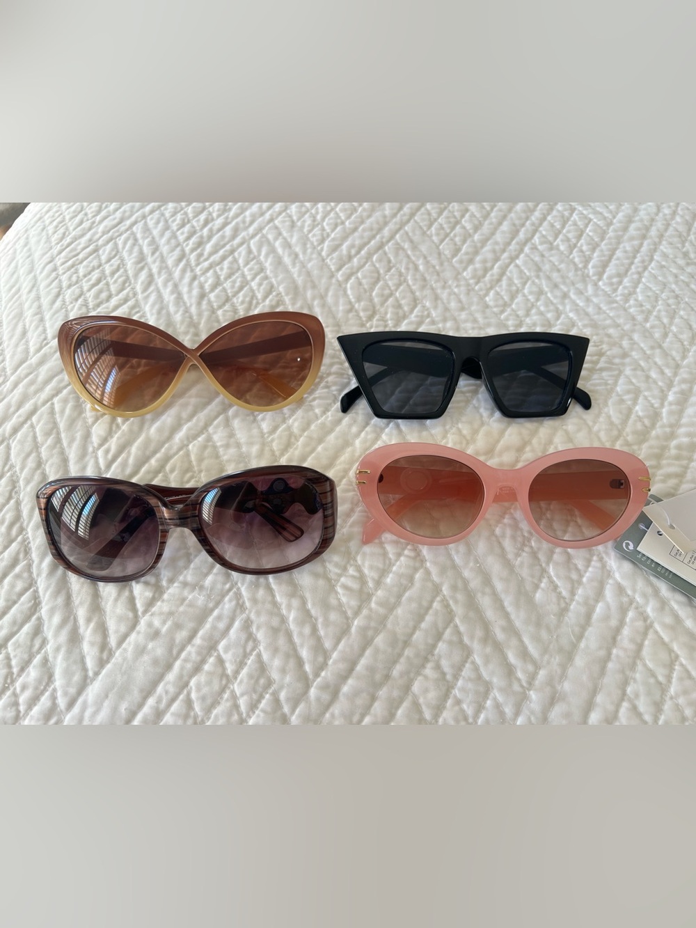Women’s Sunglasses Lot – 4 Pairs Cat Eye & Fashion Styles